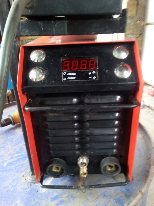 Сварочний SSVA 270 з осицилятором 380v