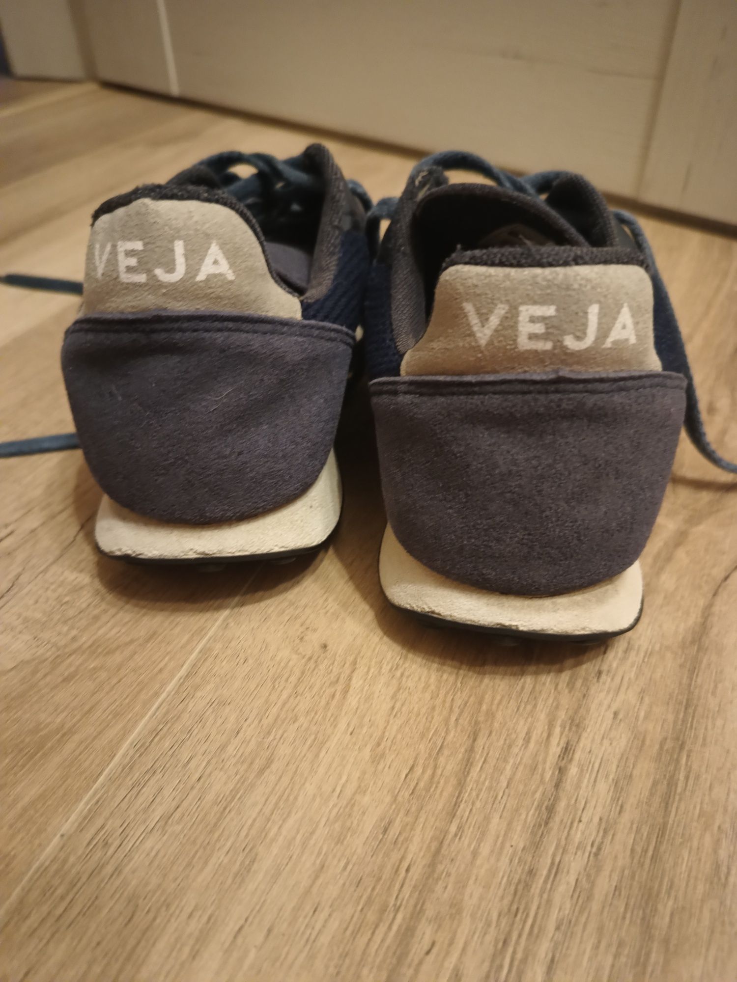 Adidasy męskie veja