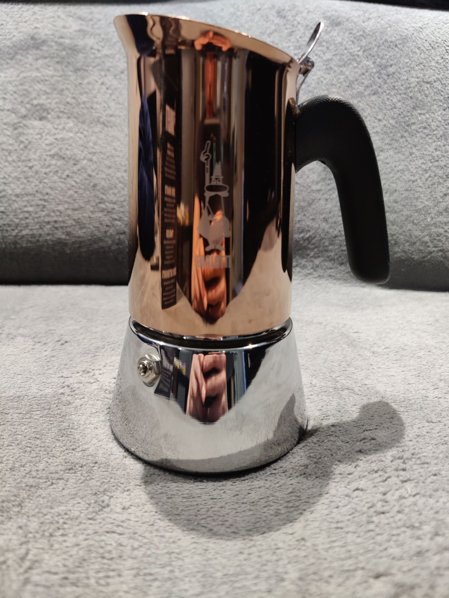 Outlettt kawiarka nierdzewna Venus 4tz Copper BIALETTI indukcja 170ml