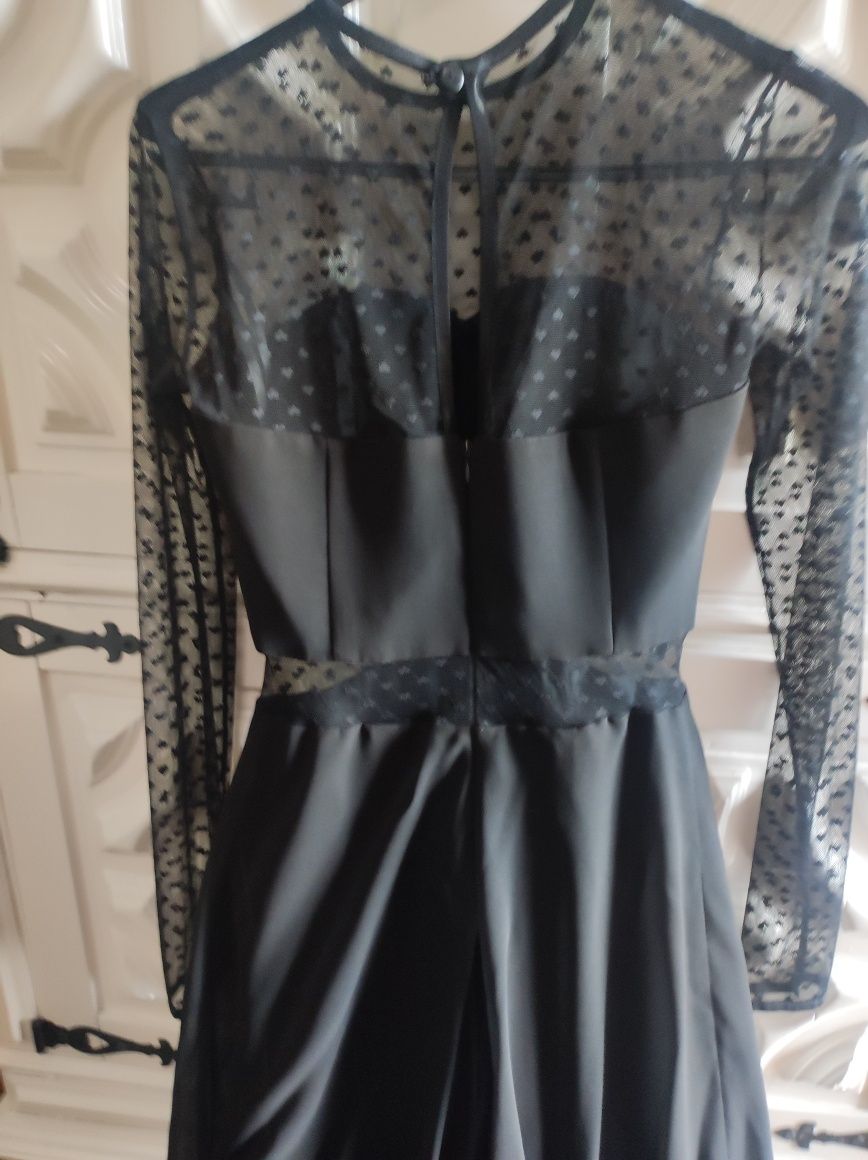 Vestido preto de cerimónia