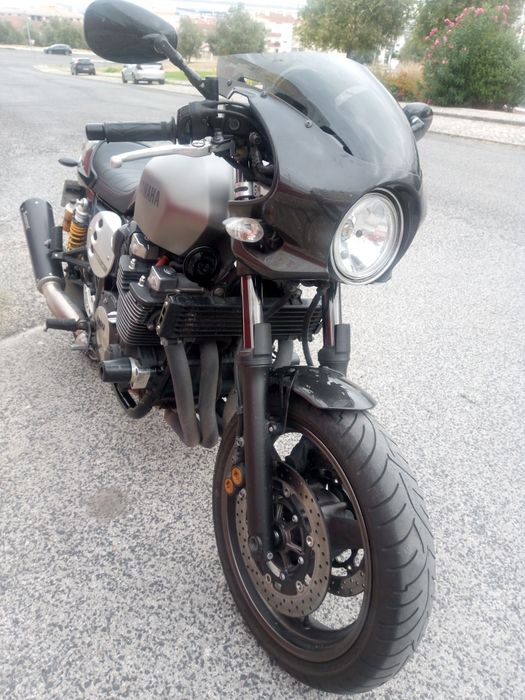 Yamaha xjr 1300 racer
