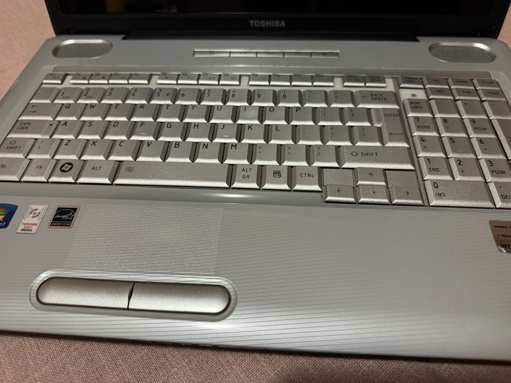 Toshiba Satellite L550D