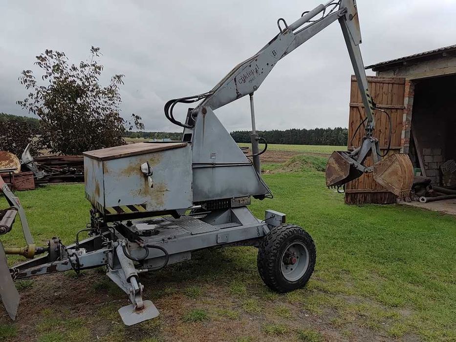 Ładowacz Cyklop Beczkowóz Pomot Chojna 4000 l