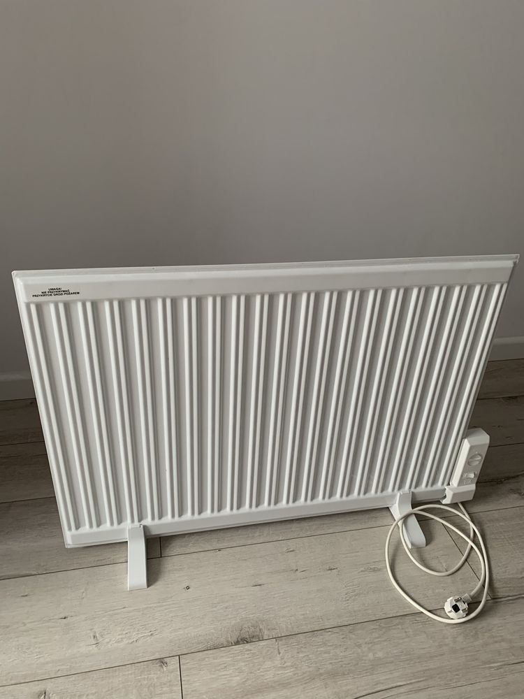 ELPE 700W-1381.000 grzejnik elektryczny olejowy 900x600 program 7 dni