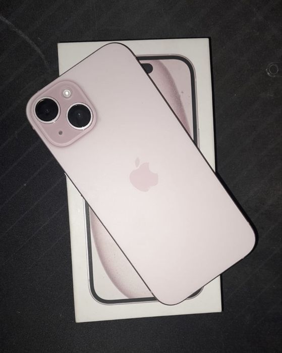iPhone 15 em muito bom estado