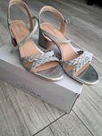 Buty damskie na obcasie