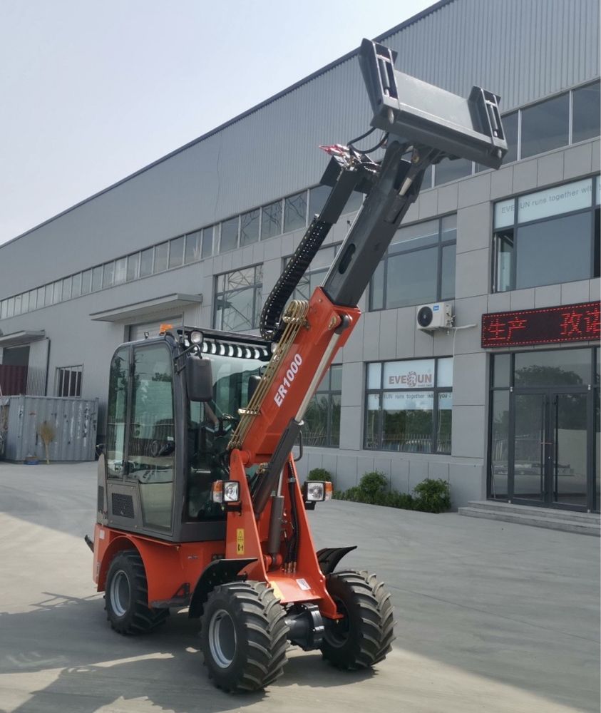 KUBOTA . Nowa Ładowarka kołowa teleskopowa EVERUN ER 1000