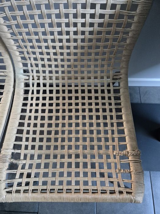 Sprzedam 2 krzesła Ikea, cena dotyczy obu łącznie