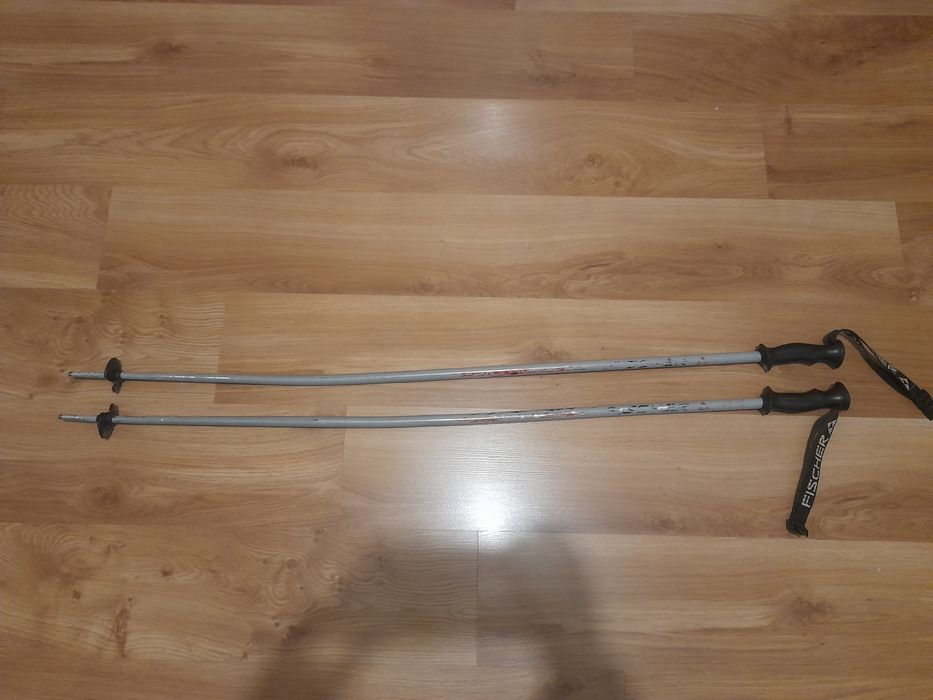Kije narciarskie zjazdowe Fischer 125 cm uszkodzone talerzyki