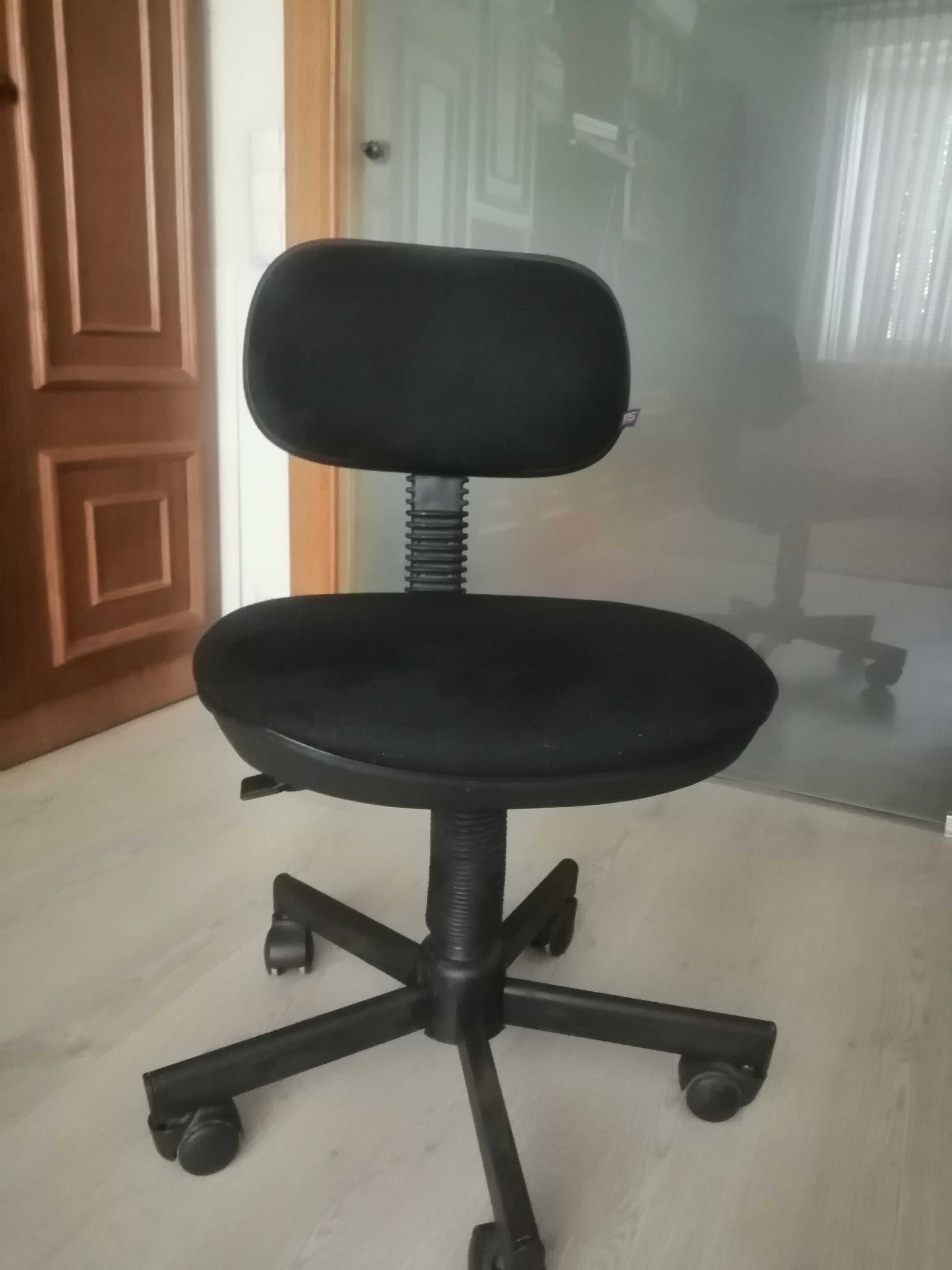 Крісло комп'ютерне Logica