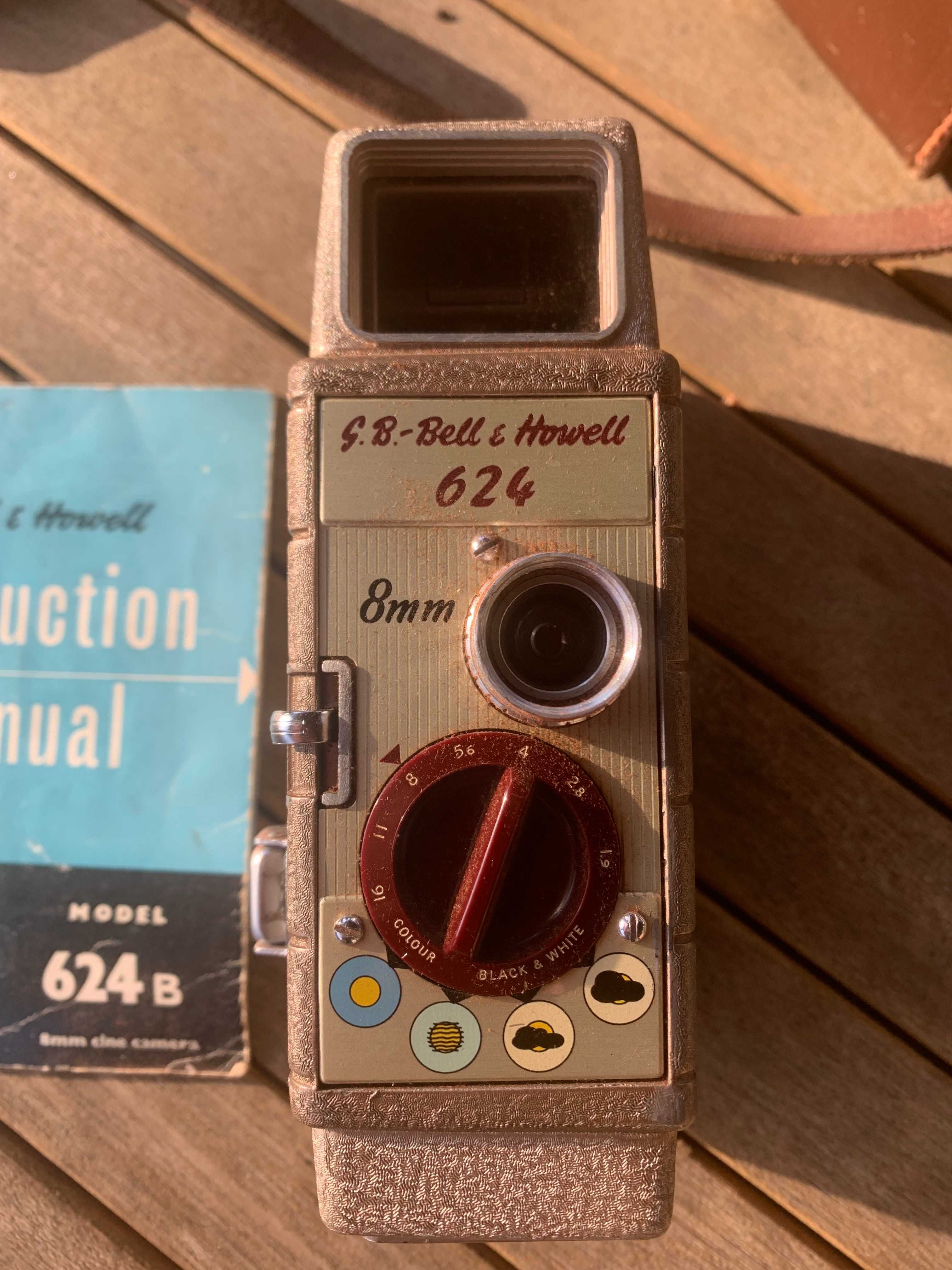 Редкая 8мм кинокамера Bell&Howell 624B