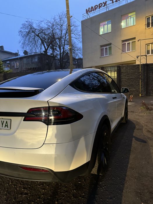 Tesla model x 100D