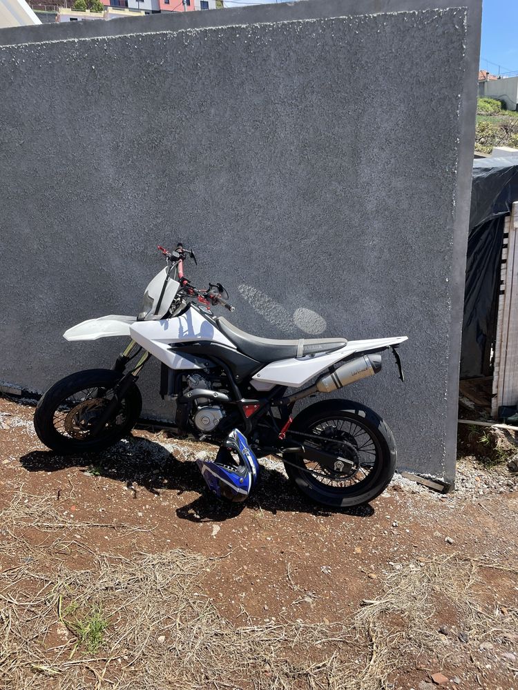 Yamaha wr125x 2015 supermoto
