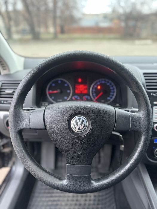 Volkswagen Jetta 2009р 2,0tdi мкпп6 в ідеальнішому стані обслугована