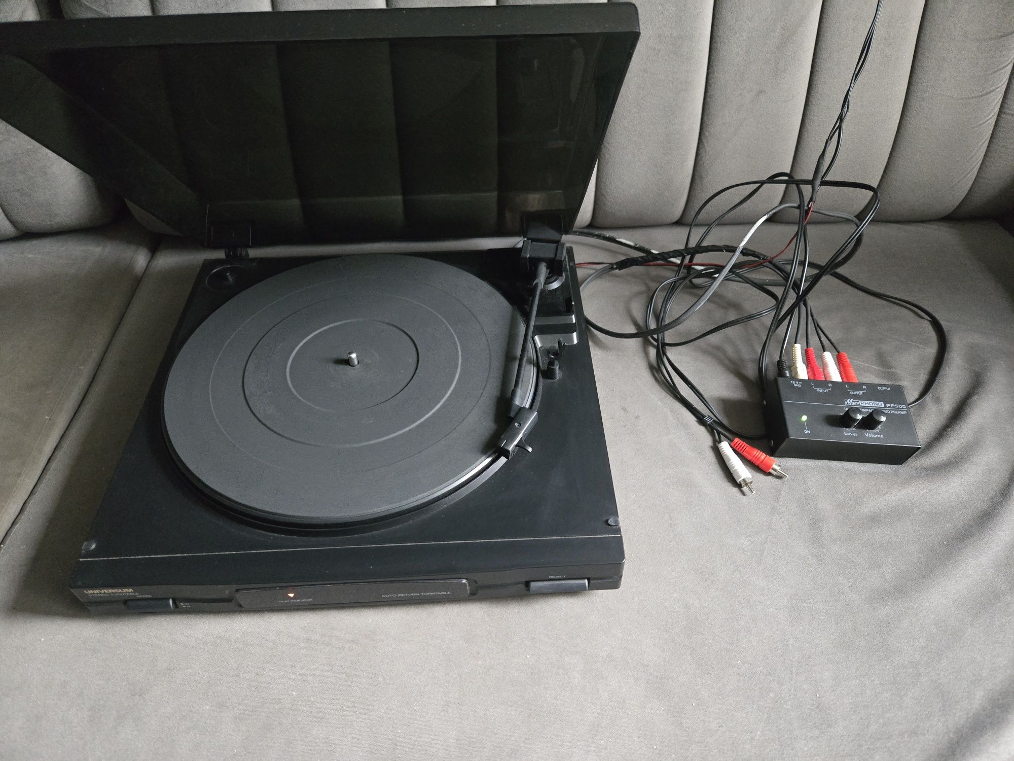 Uniwersum gramofon 100 % sprawny