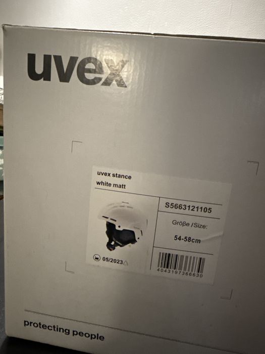 Kask narciarski uvex