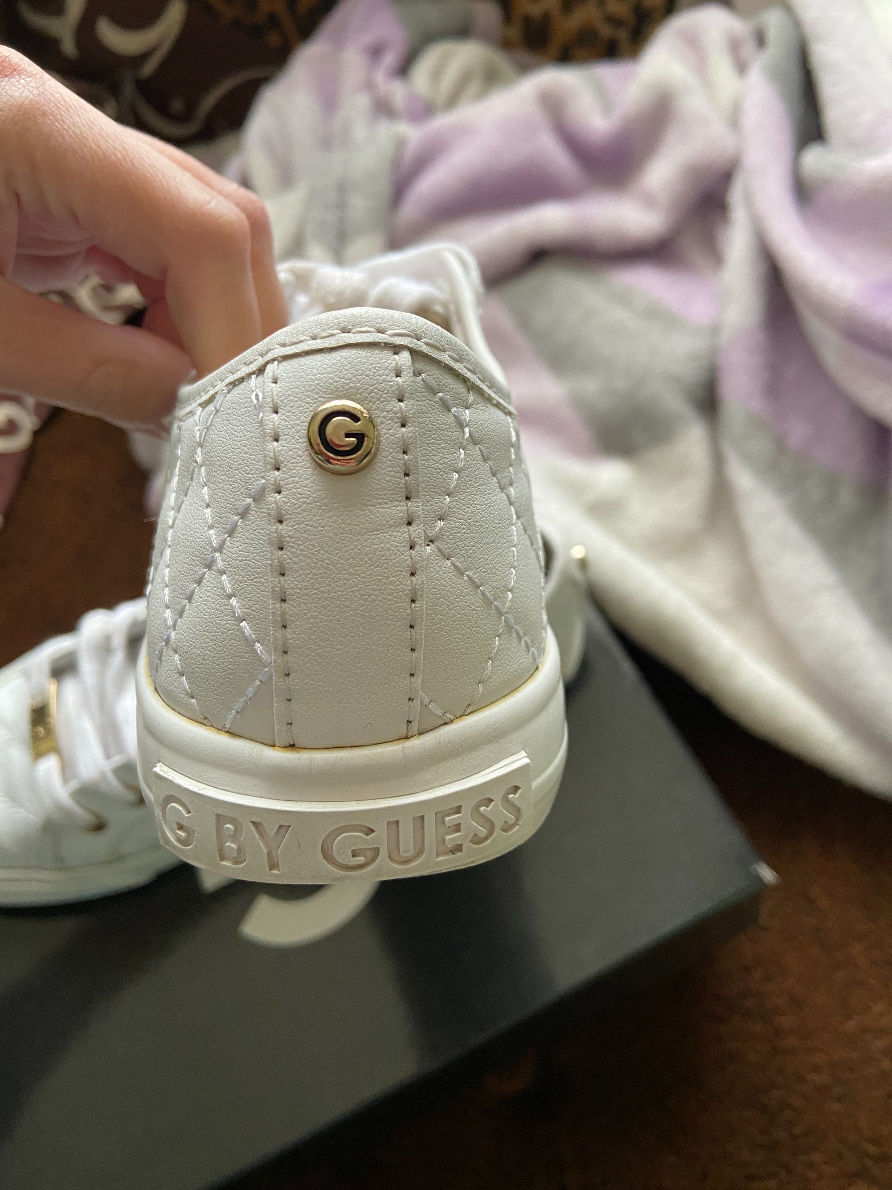 Кеды кроссовки Guess белые, 35 размер