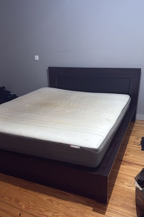 Cama grande de casal 210x170, colchão de oferta