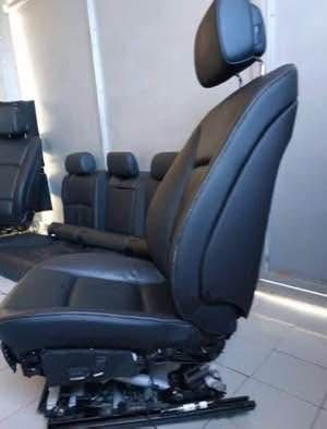 Bancos pretos bmw f11 ( carrinha