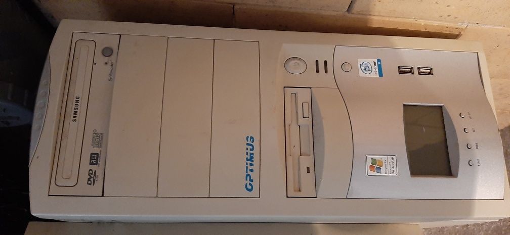 Komputer  monitor komputery itp zestaw