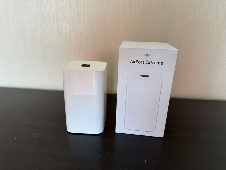 Apple AirPort Extreme ME918LL/A Model No. A1521 802.11 ac