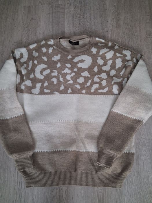 Кофтина тепла жіноча