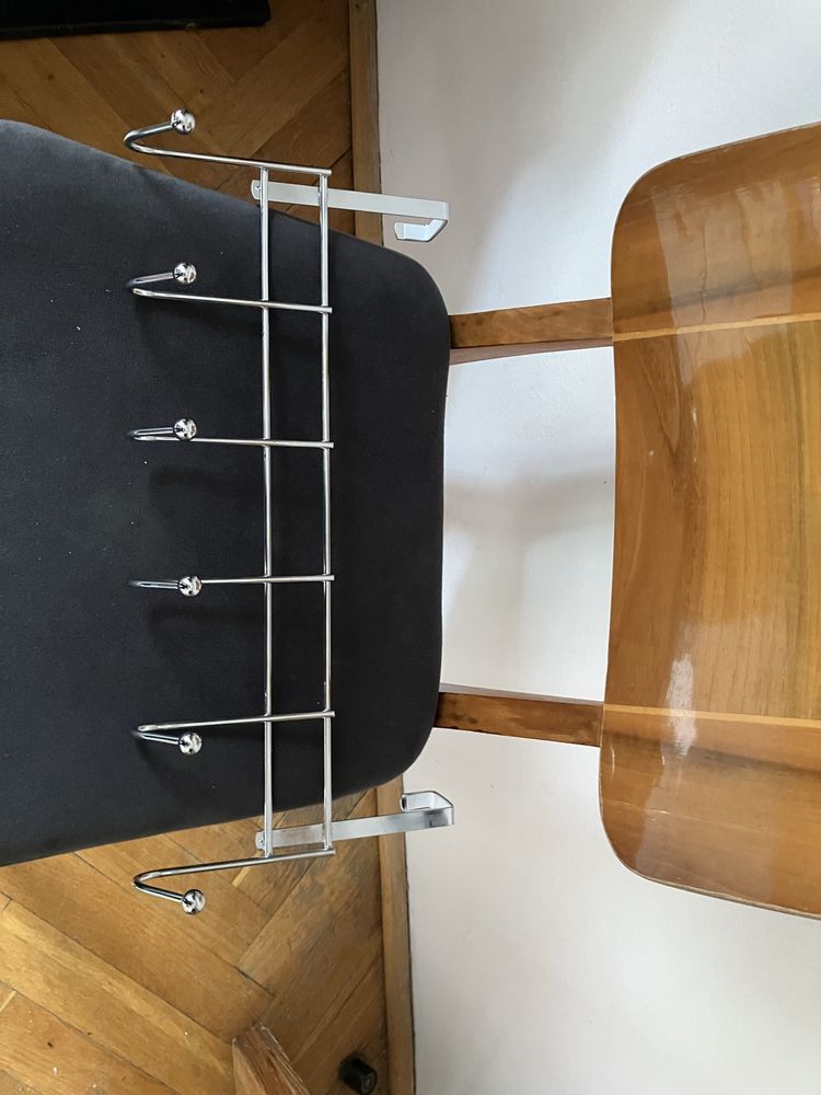 Wieszak metalowy czarny/aluminiowy na drzwi dl.46 cm