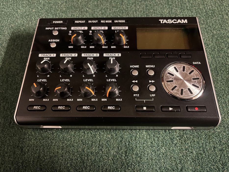 Tascam Multipistas Pocket Studio DP-004