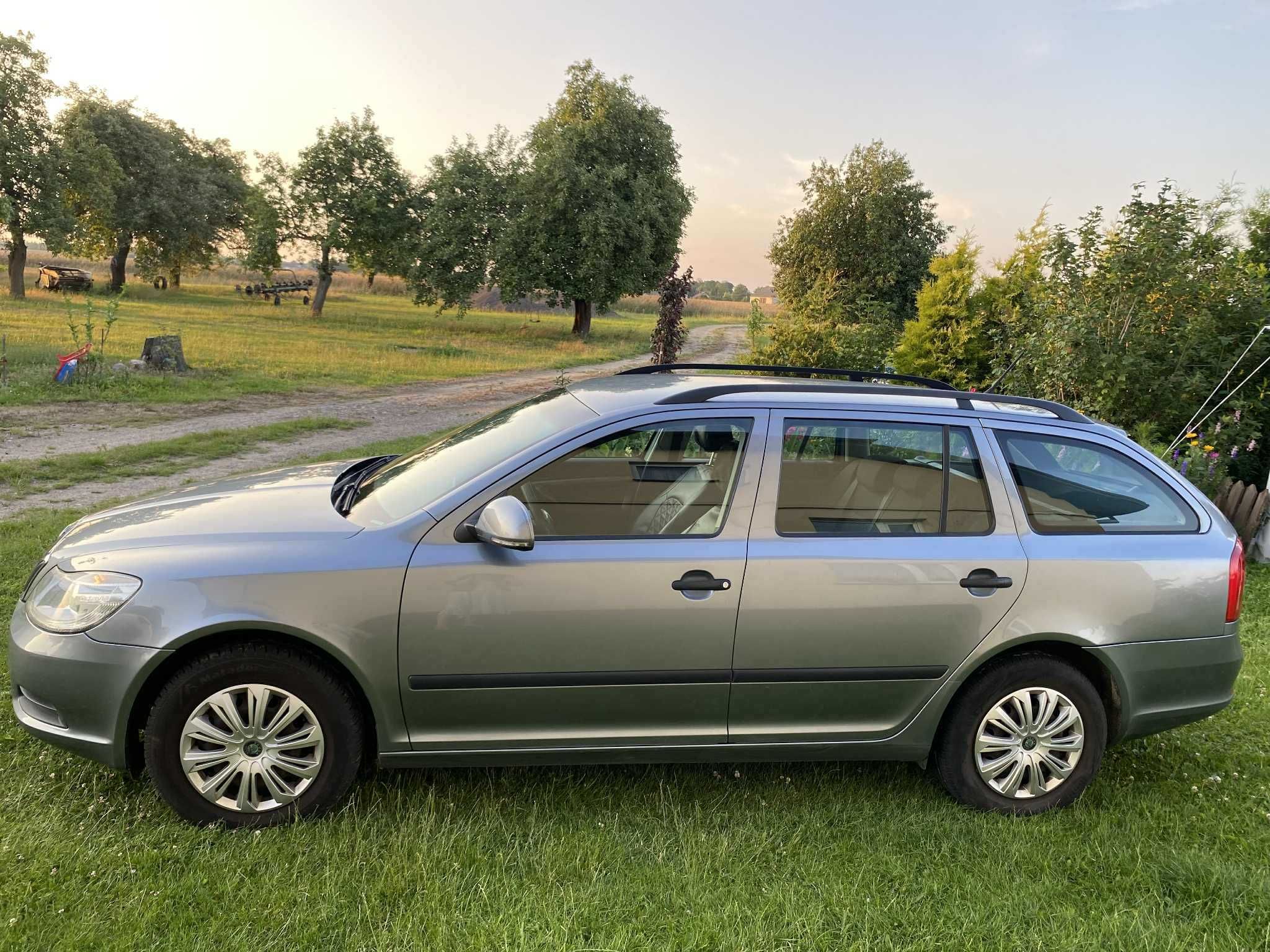 Sprzedam SKODA OKTAWIA 1.6 MPI  | Benzyna + LPG | Hak | Zadbana | 2013