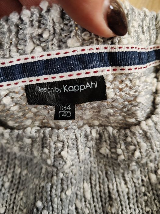 Luźny sweter 134/140