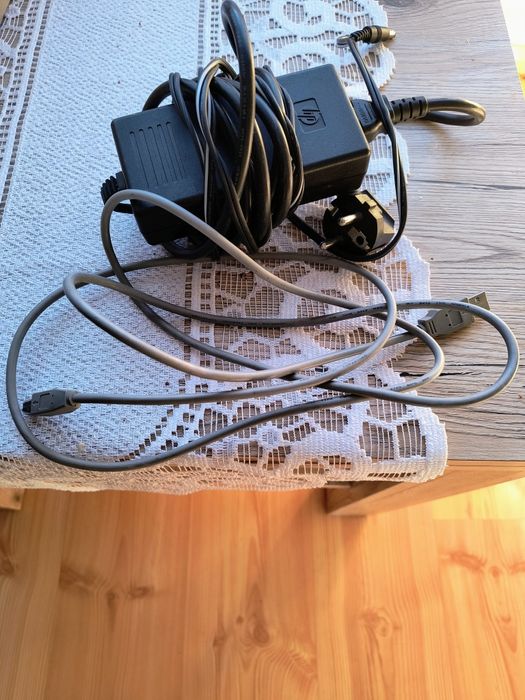 Stara drukarkę, drukuje w kolorze, kopiuje i skanuje HP laser Jet psc