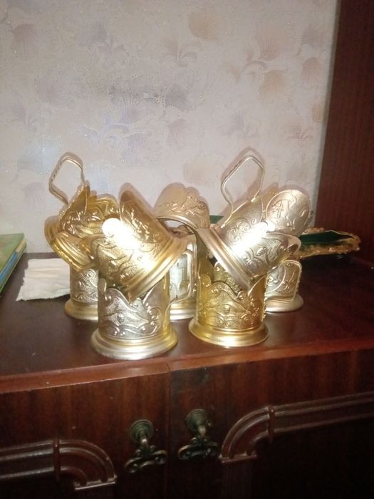 Продам 10 подстаканников.
