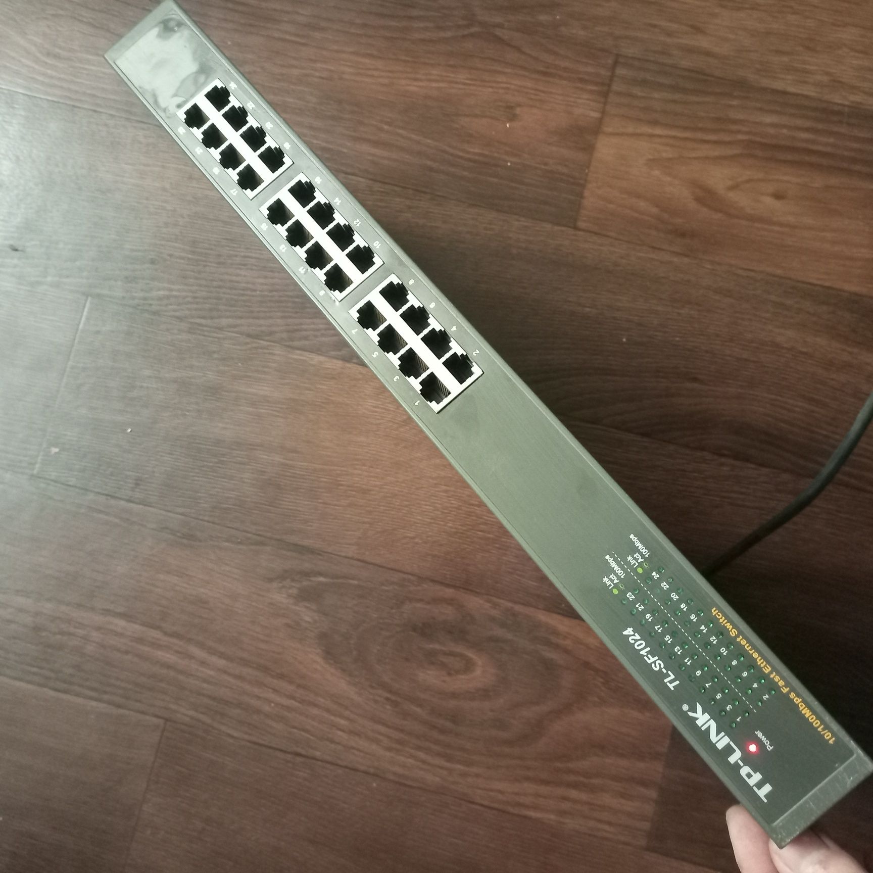 Коммутатор TP-Link TL-SF1024