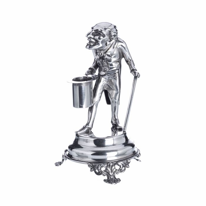 Palmatória antiga em Prata