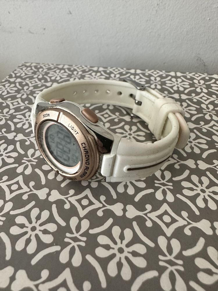 Biało - złoty zegarek XONIX WR100m model 6D81JU2, dla dzieci, jak nowy