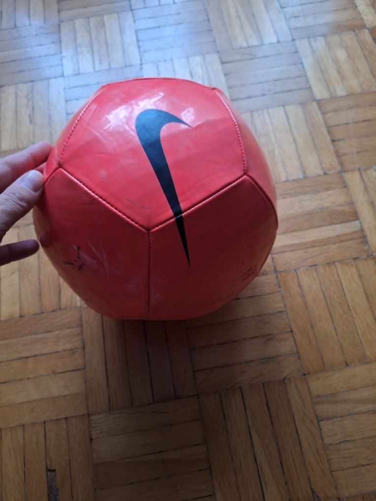 Piłka skórzana nike