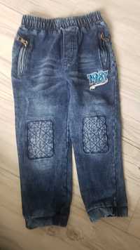 Spodnie jeans 86-92