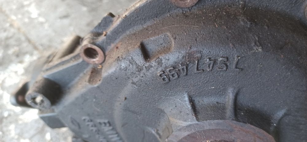 Бмв х5  е53 3.0 4.4 бензин   4.10 передній редуктор мост