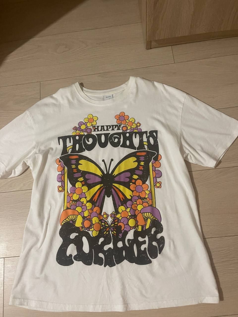 Футболка Bershka . Розмір S