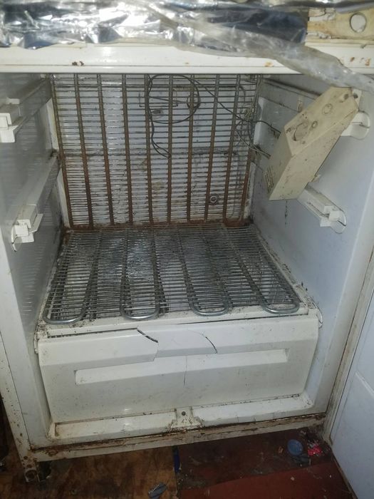 Продам холодильник