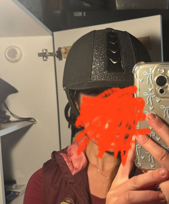 Kask jezdziecki ozdobny