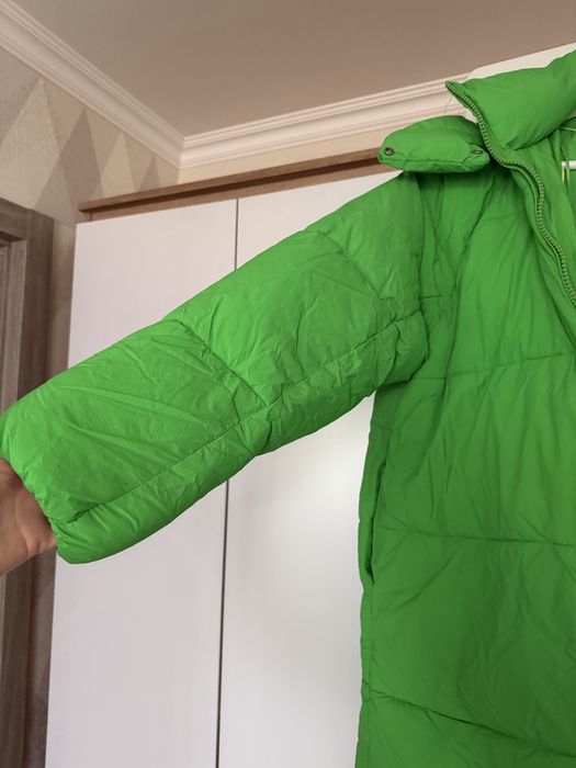 Продаю пуховик зара