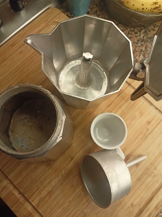 Cafeteira tipo italiana grande!