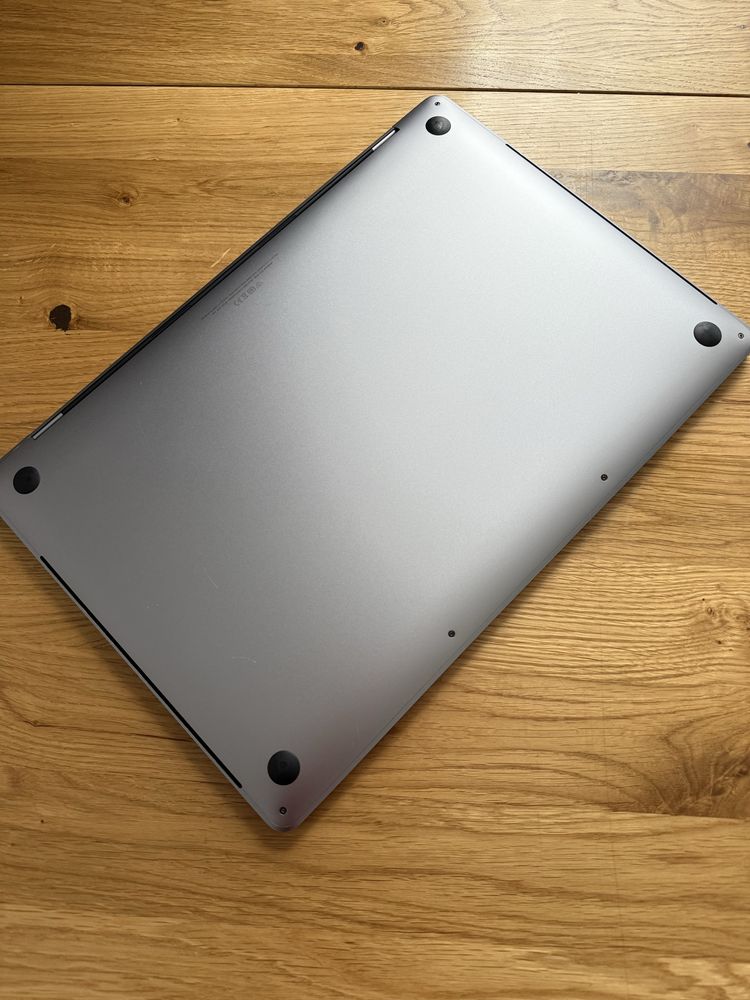 Apple MacBook pro 16 2019р.
