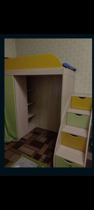 Терміново продам ліжко дитяче двухяросне!!!