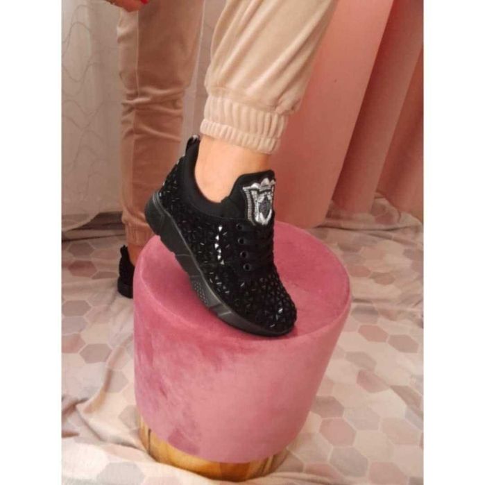 Adidasy na wzór chanel