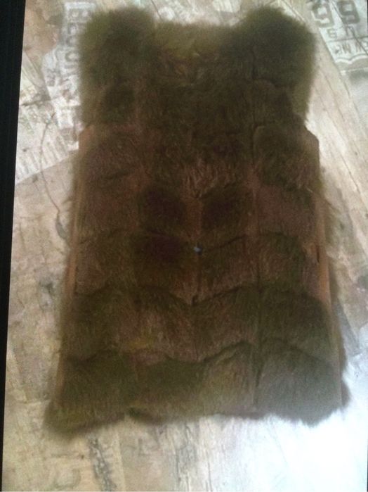 Жиночій жилет з натурального хутра