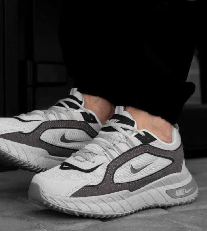 Продам Кросівки Nike  Оригінал