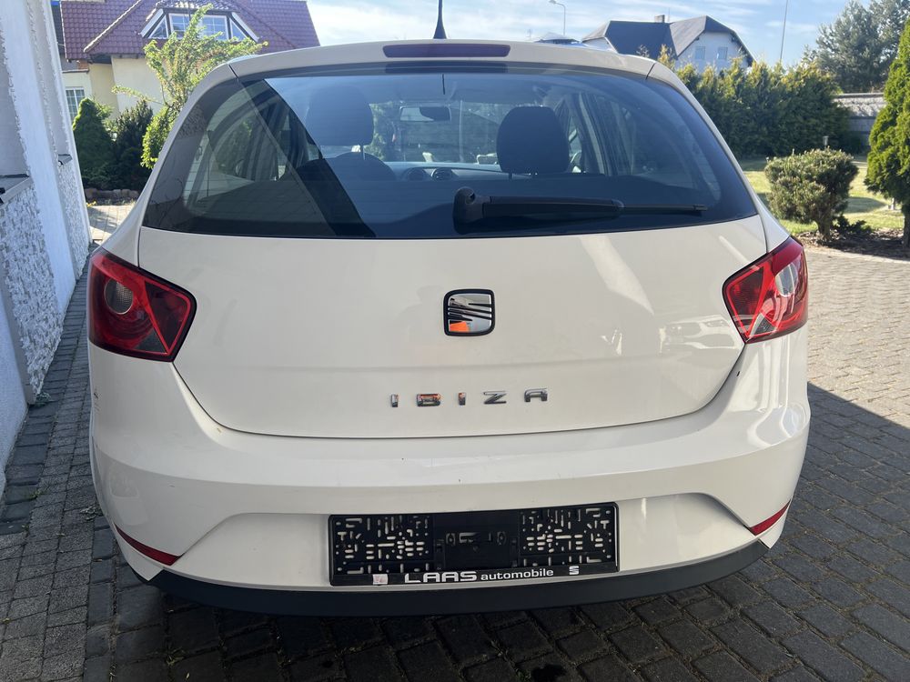 Seat Ibiza 1,2 Benzyna Klimatronic 5-drtzwi BEZWYPADKOWY alusy Niemcy