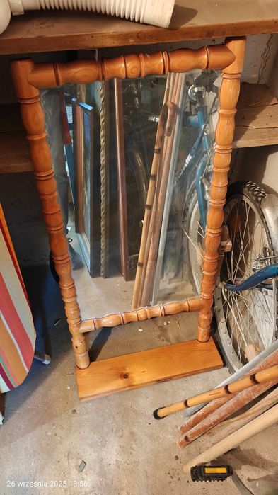 lustro drewniane prl